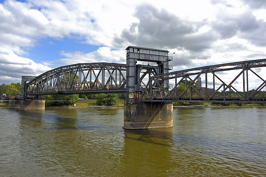 Hubbrücke Magdeburg