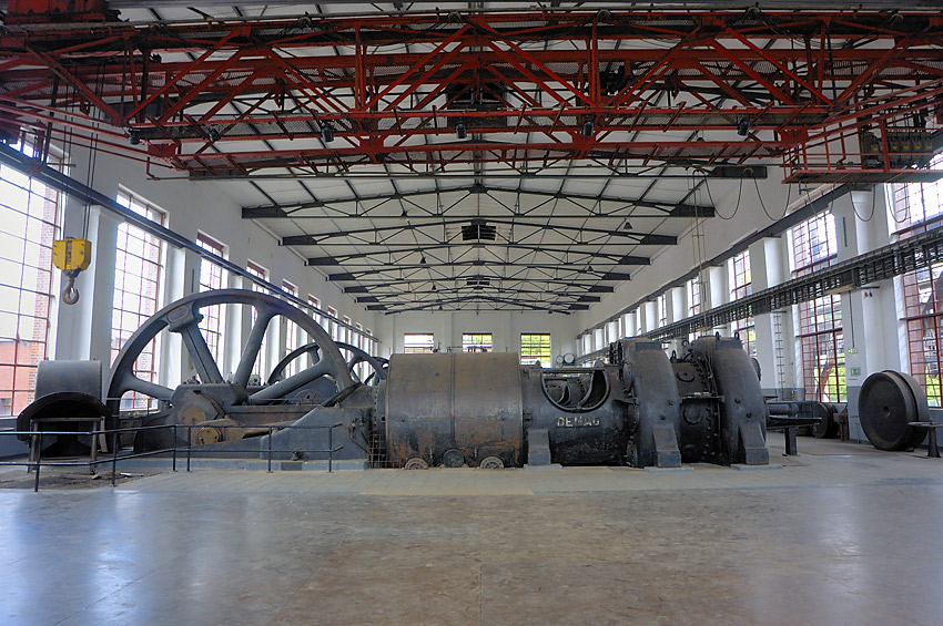 Die Gaskompessorenhalle der Kokerei Hansa