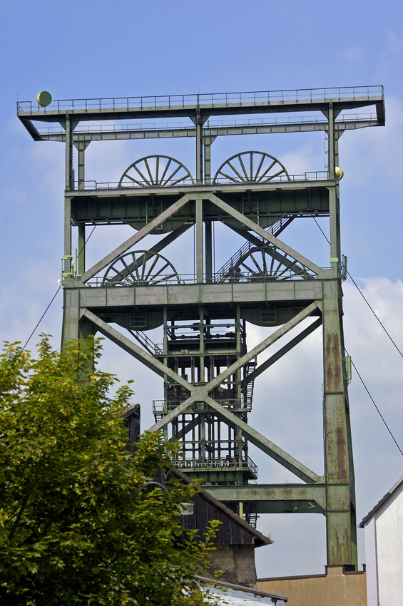 Zeche Gneisenau (Doppelbock-Fördergerüst)
